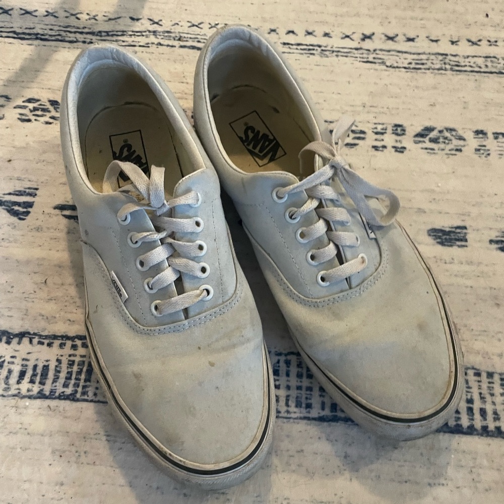 Vans White Canvas Sneakers Low-Top Classic